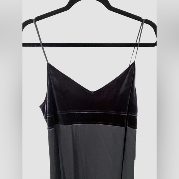 New Velour Viscose Black Maxi Slip Dress w/ Navy Velvet Top & Back Cutout Size L - Picture 4 of 9